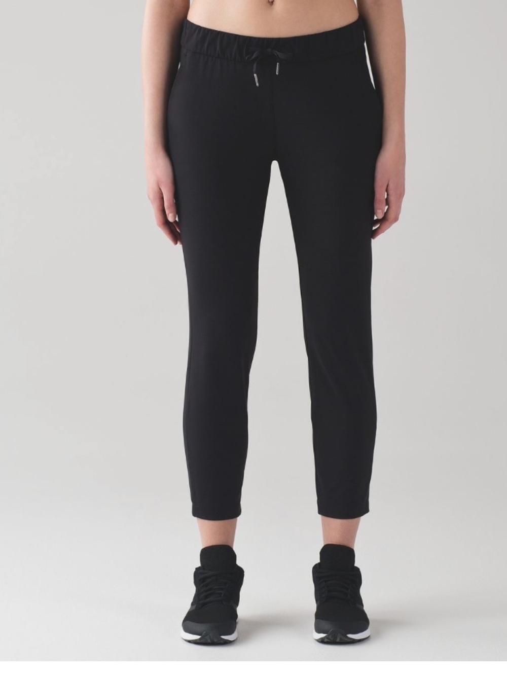 Lululemon On The Fly Pant Sz 6 Black Women Jogger Loose Fit